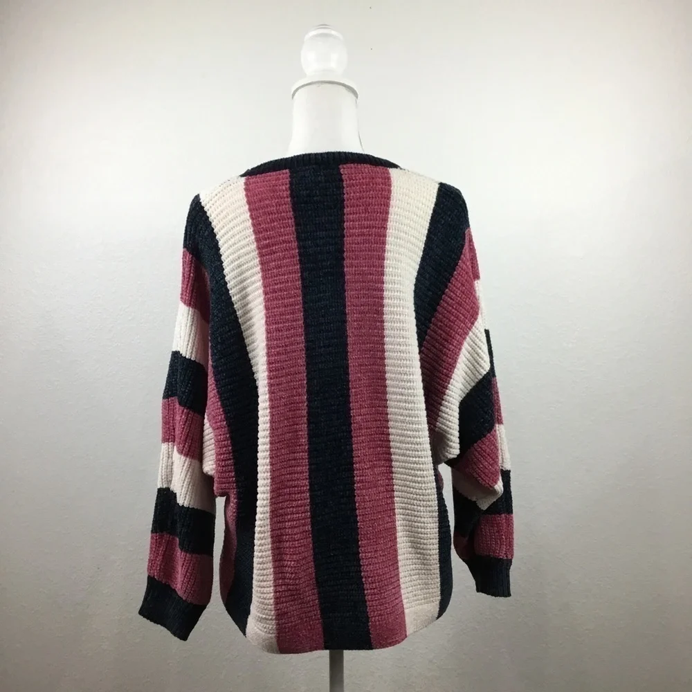 SOLITAIRE by Ravi Khosla Super Soft Striped Sweater Size Medium - Picture 4 of 6